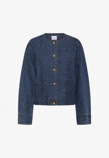 Джинсовая куртка