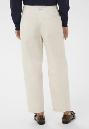 Свободные джинсы