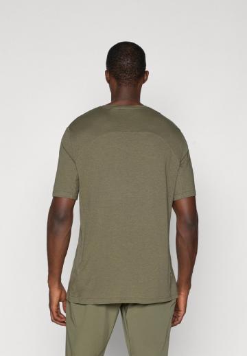 Спортивная майка