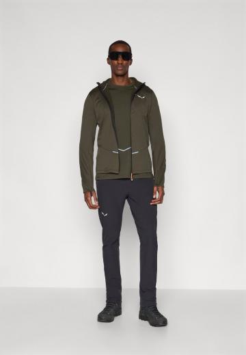 Спортивная кофта