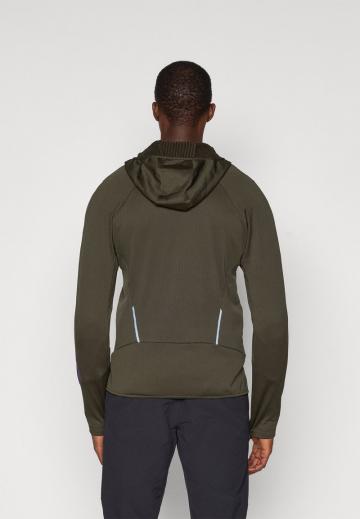 Спортивная кофта