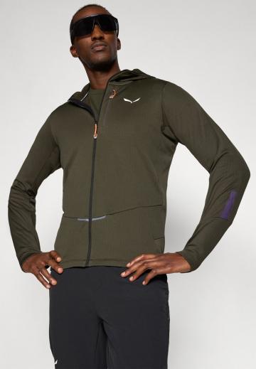 Спортивная кофта