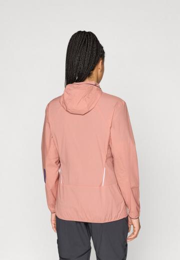 Спортивная куртка