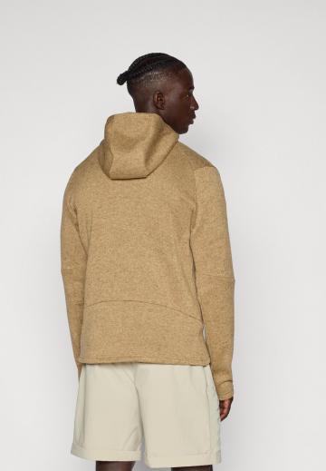 Спортивная кофта