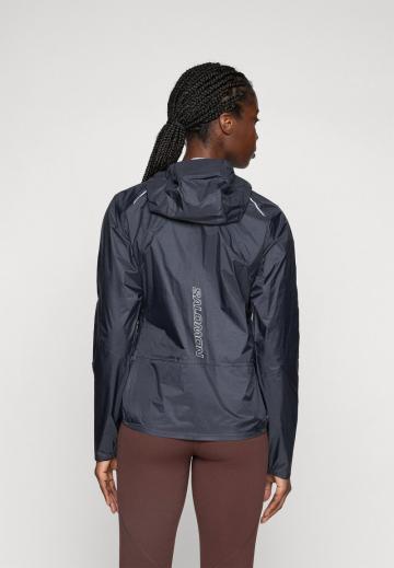 Спортивная куртка