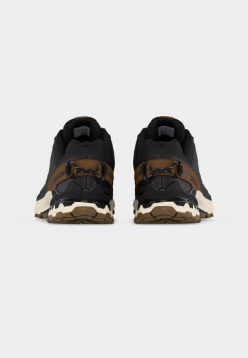 Беговые кроссовки