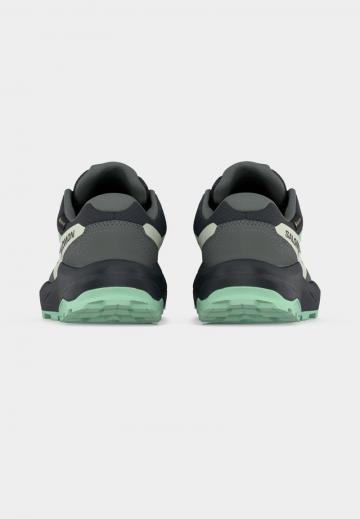 Походные ботинки