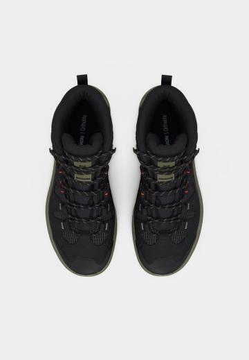 Походные ботинки