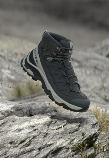 Походные ботинки