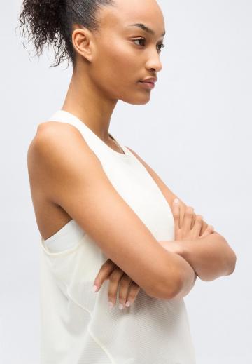 Спортивный топ