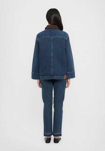 Джинсовая куртка