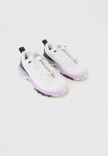 Походные ботинки