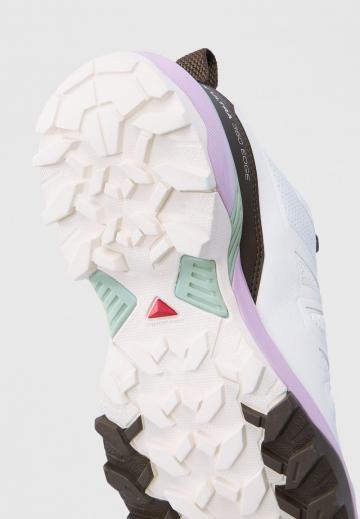 Походные ботинки