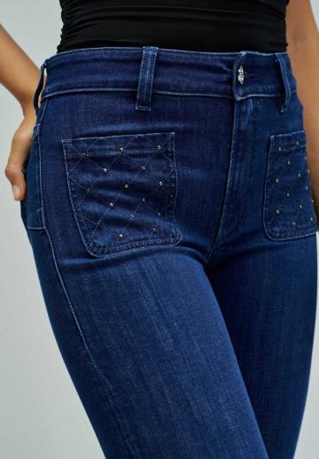 Клешеные брюки