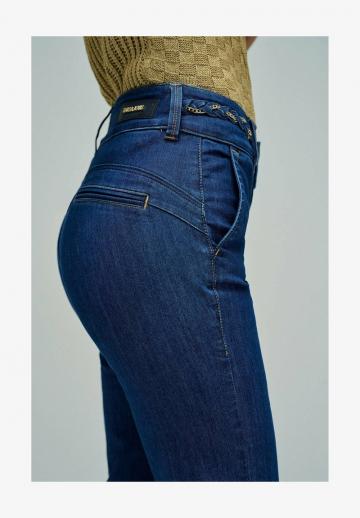 Клешеные джинсы