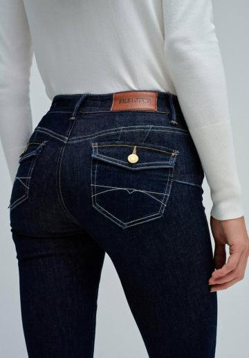 Клешеные брюки