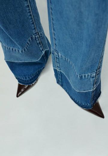 Клешеные джинсы