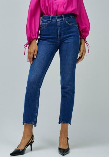 Короткие джинсы