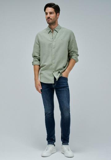 Узкие джинсы