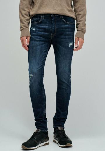 Узкие джинсы