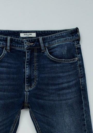 Узкие джинсы