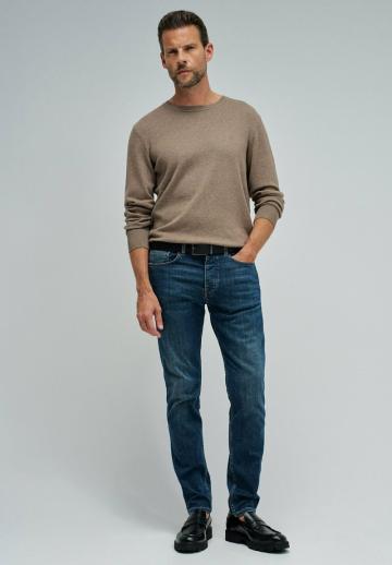 Узкие джинсы