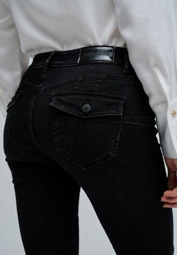 Клешеные брюки