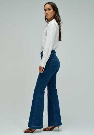 Клешеные брюки