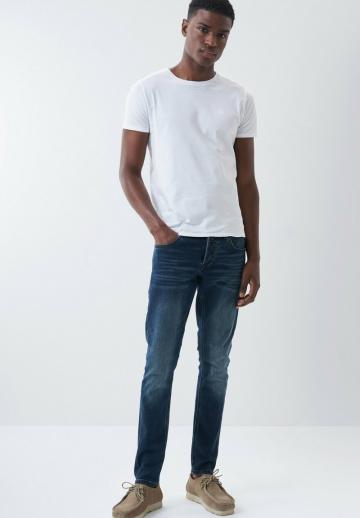 Узкие джинсы