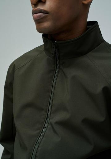 Куртка бомбер