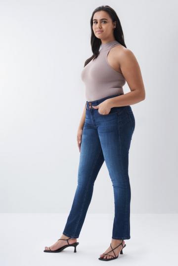 Прямые джинсы