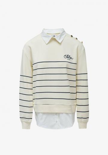 Пуловер в полоску