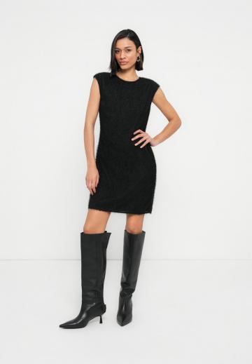 Короткое платье