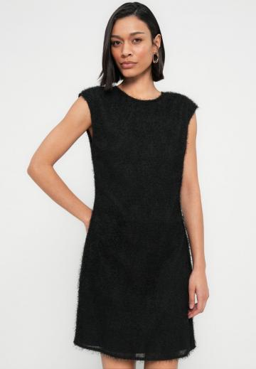 Короткое платье