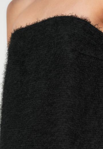 Топ без бретелек