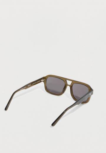 Солнечные очки