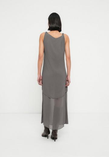 Длинное платье