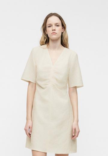 Короткое платье