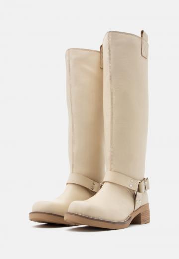 Ковбойские сапоги