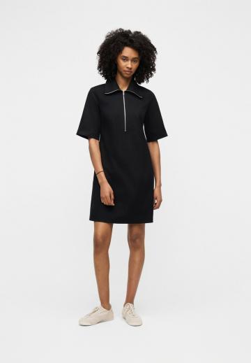 Короткое платье