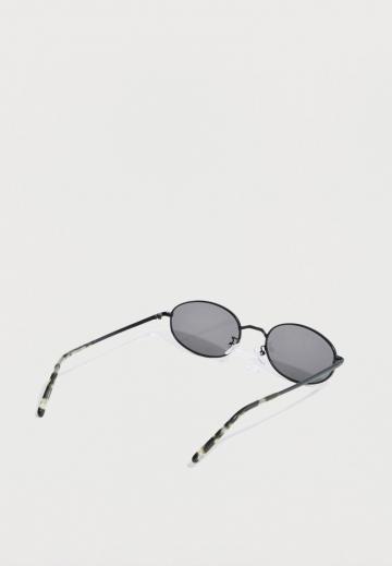 Солнечные очки