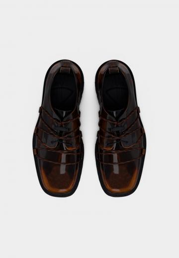 Ботинки на шнуровке