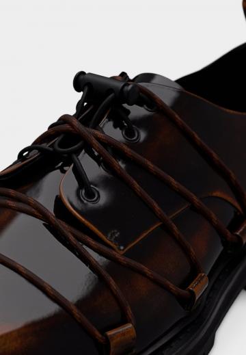 Ботинки на шнуровке