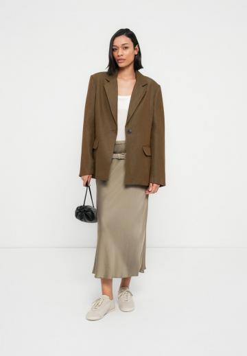 Длинный блейзер