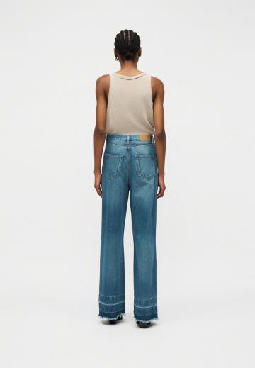 Свободные джинсы