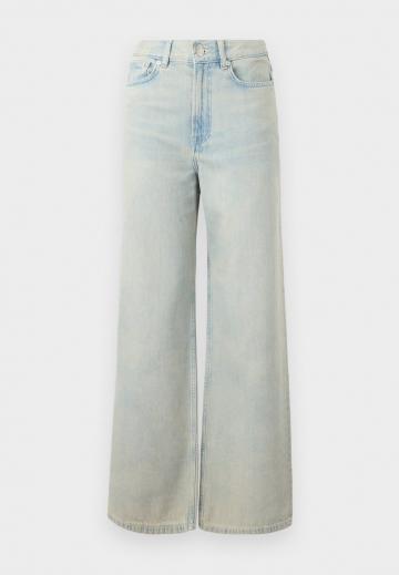 Свободные джинсы