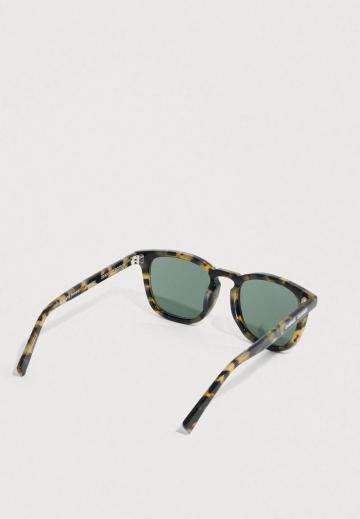 Солнечные очки