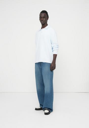 Свободные джинсы