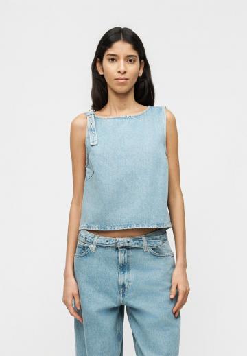 Джинсовая жилетка