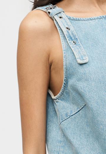 Джинсовая жилетка